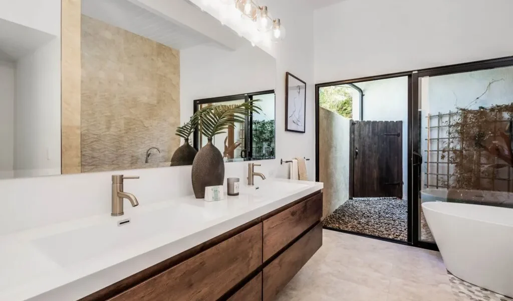 kitchen renovation 13 imgi_10_interior-shot-of-a-bathroom-of-a-luxury-home-2026-03-18-16-21-50-utc-1-1024x683